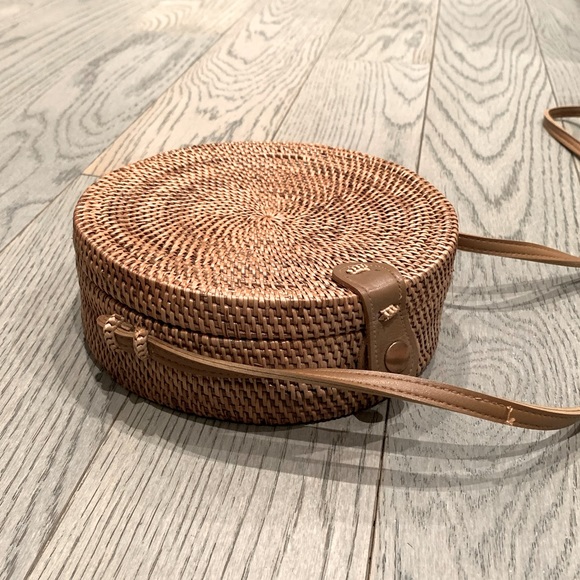 Handwoven Rattan Crossbody Bag - Picture 4 of 4